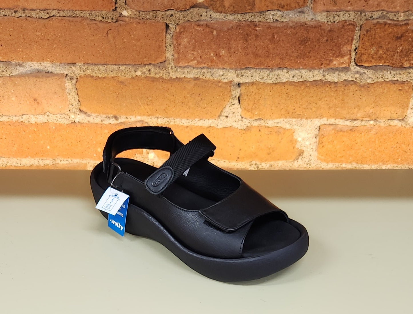 Wolky Jewel Black Smooth