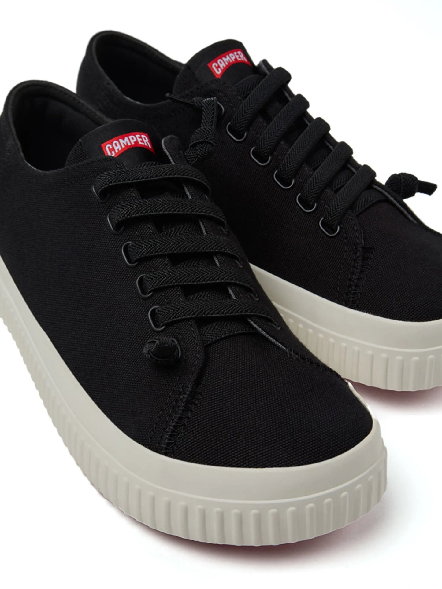 Camper Peu Roda Black Tencel