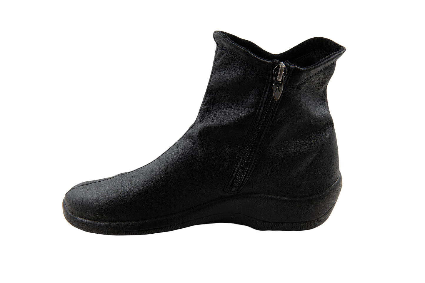 Arcopedico Paluma Black Vegan Leather