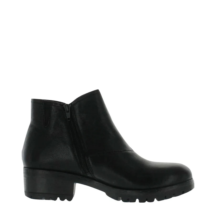 Salvia Chi Black Waterproof Leather