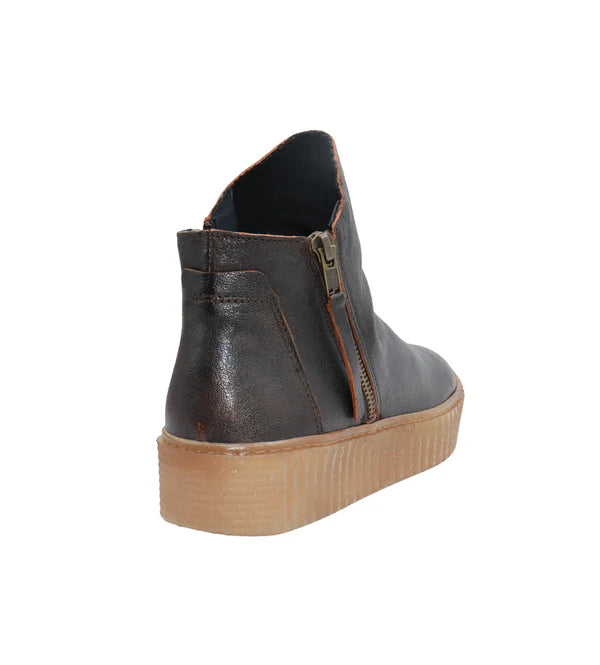 Eric Michael Zelda Dark Brown