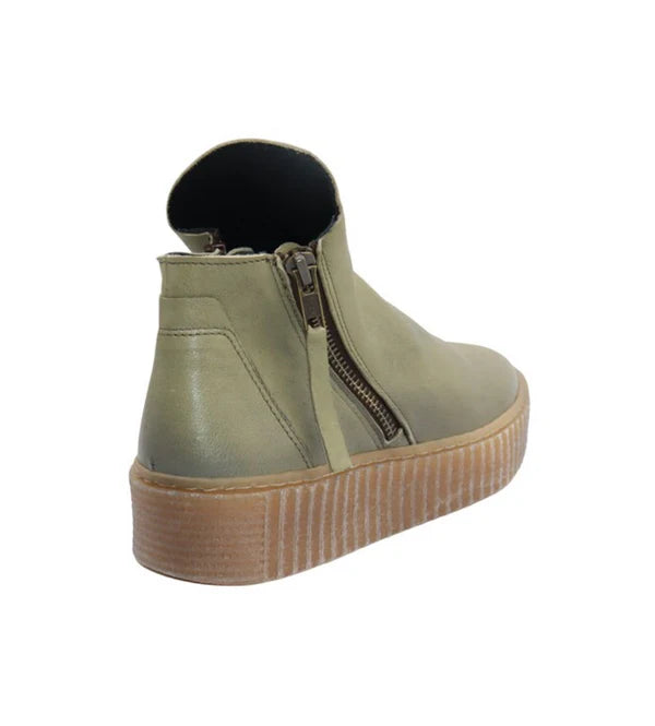 Eric Michael Zelda Light Green