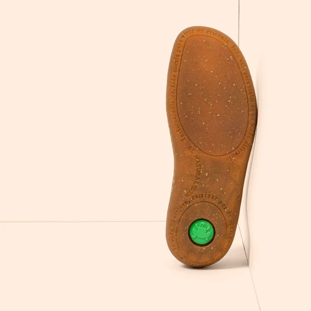 El Naturalista N275 Traveler Moc Liken