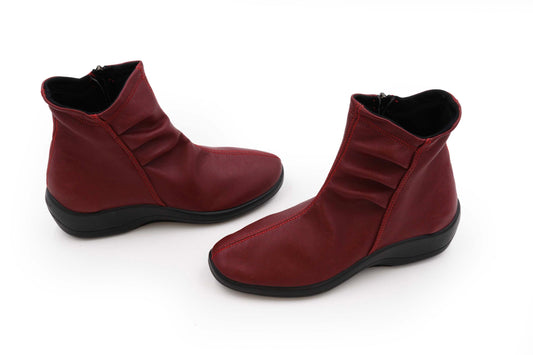 Arcopedico Paluma Cherry Vegan Leather
