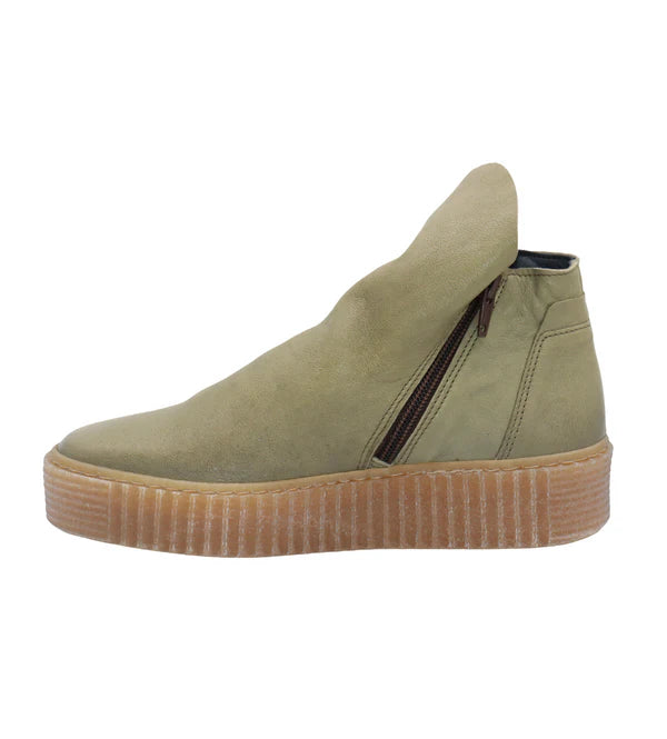 Eric Michael Zelda Light Green