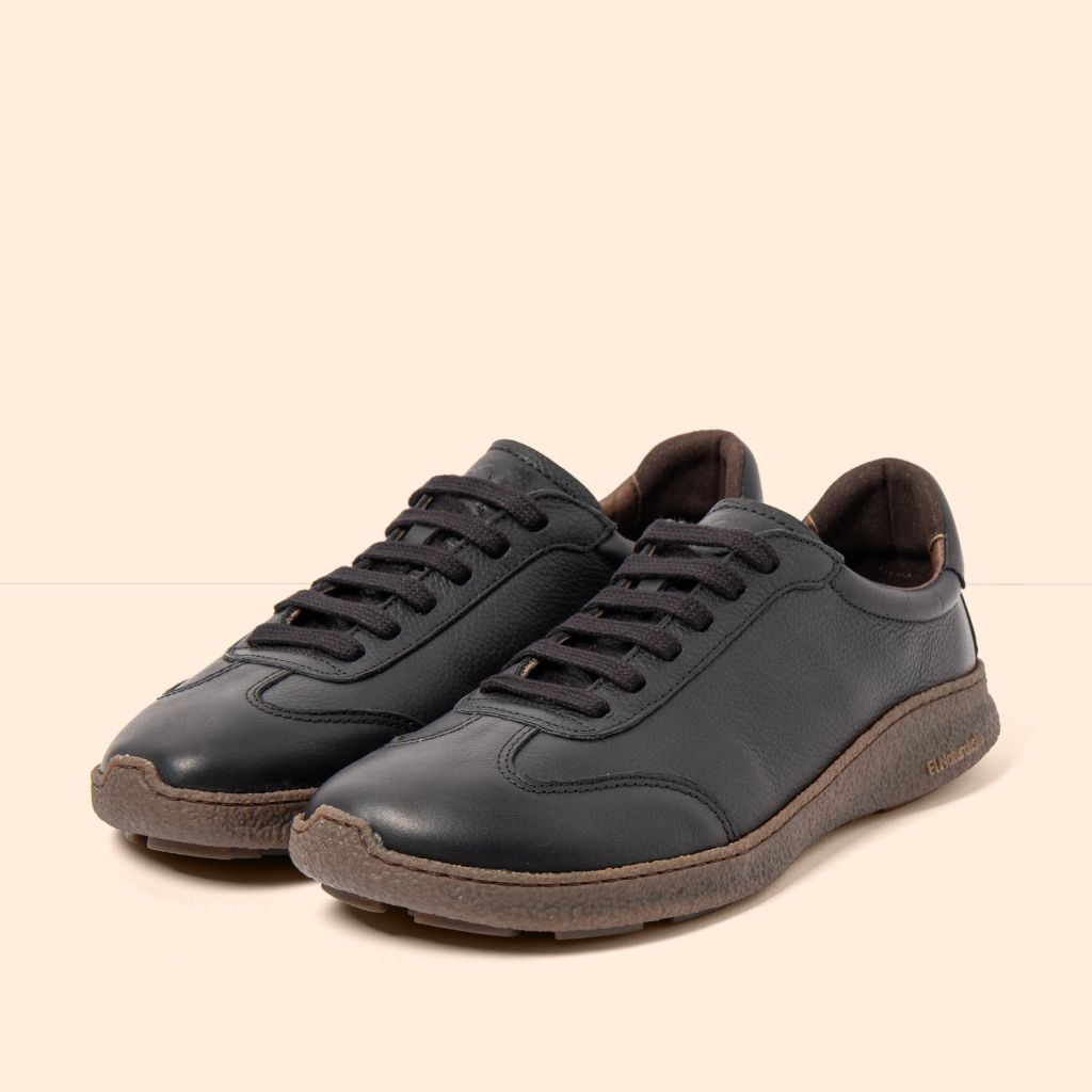 El Naturalista Oroel Barefoot Sneaker Black