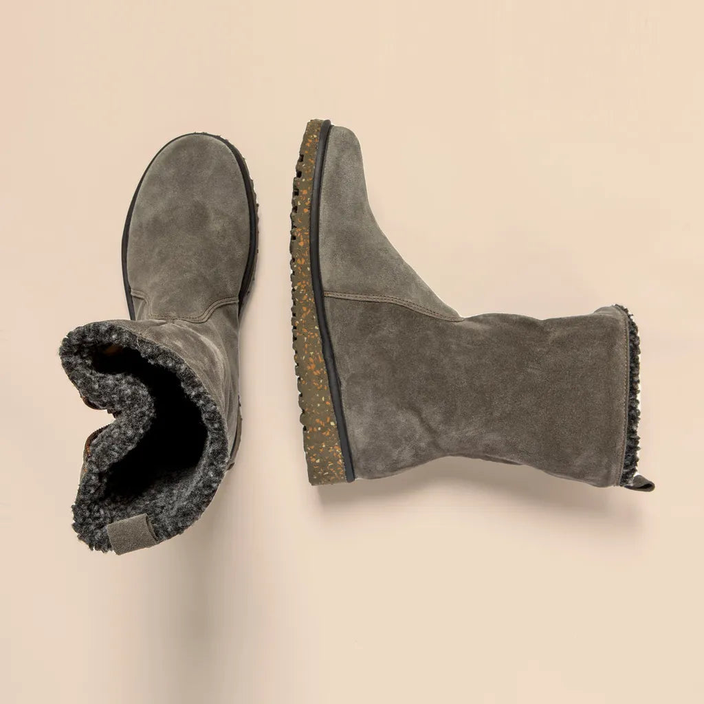 El Naturalista Felsen Zip Boot Graphite Slik Suede