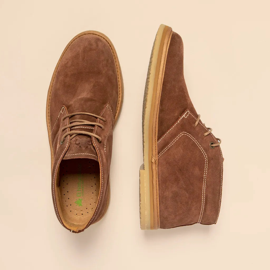 El Naturalista Lumbier Chukka Chocalate Silk Suede