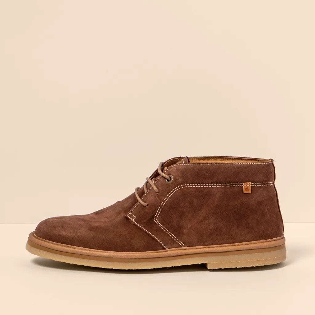 El Naturalista Lumbier Chukka Chocalate Silk Suede