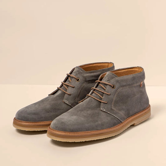 El Naturalista Lumbier Chukka Graphite Silk Suede